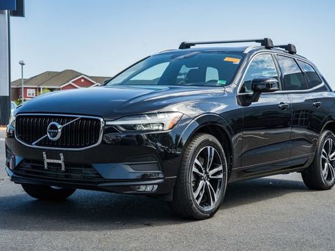 Used 2021 Volvo XC60 T5 Momentum w/ Advanced Package AWD/4WD image 3