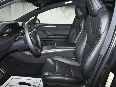 Used 2024 Tesla Model X AWD/4WD image 43