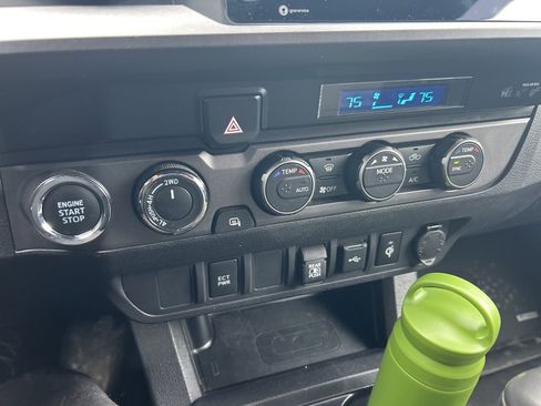 Used 2023 Toyota Tacoma TRD Sport image 10