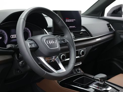Used 2024 Audi Q5 2.0T Premium Plus w/ Premium Plus Package AWD/4WD image 14