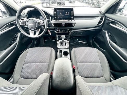 Used 2022 Kia Seltos LX image 13