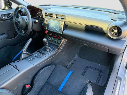 Used 2025 Subaru BRZ tS image 13