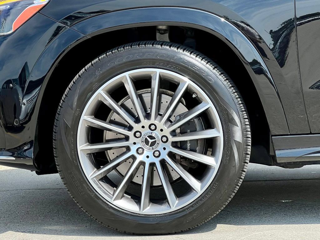 Certified 2024 Mercedes-Benz GLE 450 4MATIC image 11