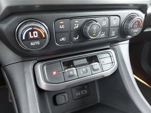 Used 2020 GMC Acadia AT4 image 33