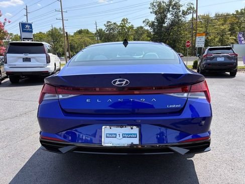 Used 2023 Hyundai Elantra Limited FWD image 6