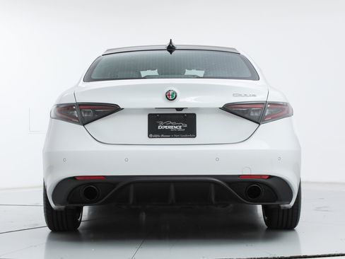 New 2025 Alfa Romeo Giulia w/ Driving Assist Package RWD image 4