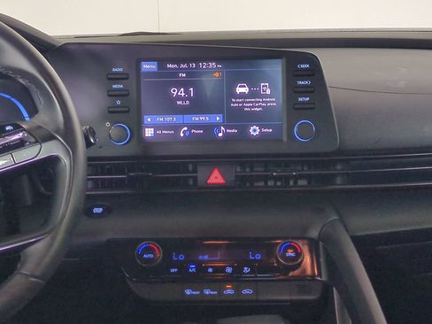 Used 2025 Hyundai Elantra Sport FWD image 19