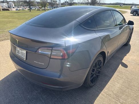Used 2022 Tesla Model 3 Long Range image 4