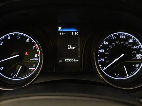 Used 2021 Toyota Camry SE FWD image 23