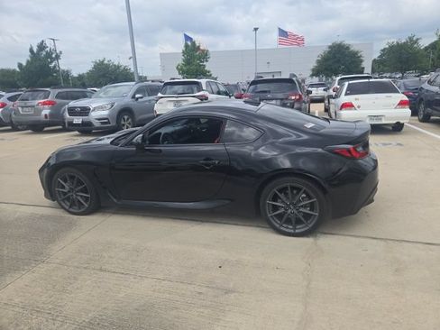 Used 2025 Subaru BRZ Limited RWD image 5