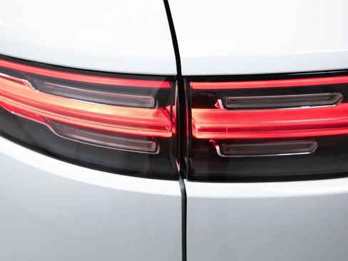 Certified 2023 Porsche Cayenne image 32