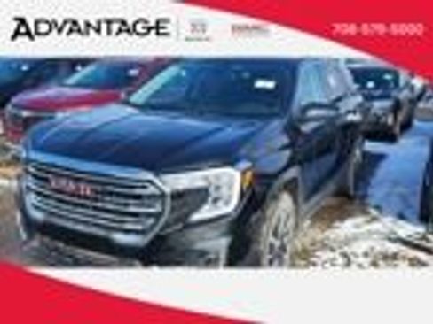 Used 2023 GMC Terrain SLT image 1