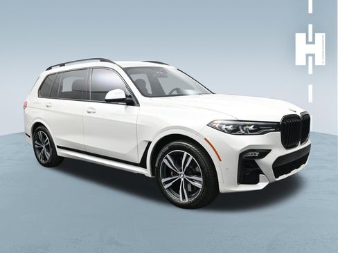 Used 2021 BMW X7 xDrive40i w/ M Sport Package AWD/4WD image 2