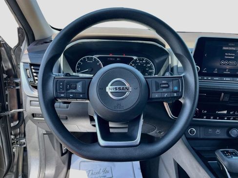 Used 2021 Nissan Rogue SV FWD image 11