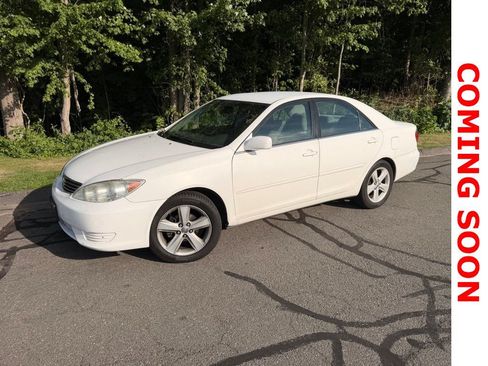 Used 2006 Toyota Camry LE FWD image 1