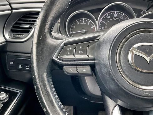 Used 2018 MAZDA CX-9 Touring image 10