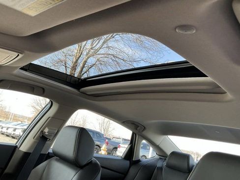 Used 2025 Honda Accord EX-L image 17