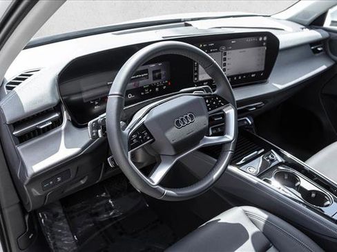 New 2026 Audi Q3 quattro 2.0T AWD/4WD image 10
