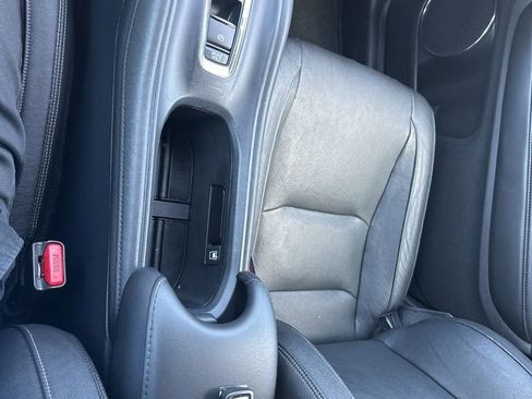 Used 2019 Honda HR-V EX-L image 24
