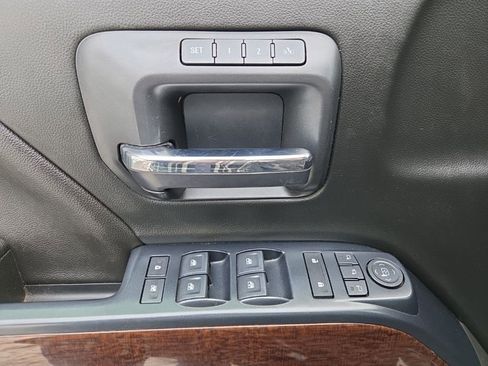 Used 2018 GMC Sierra 1500 SLT image 12