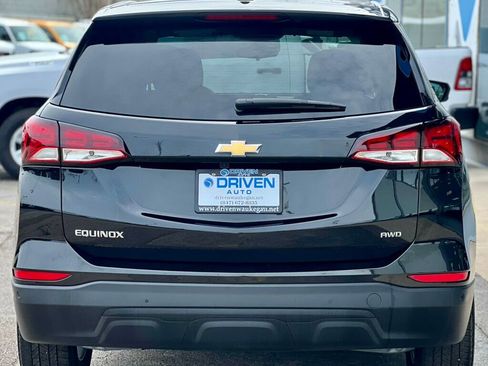 Used 2022 Chevrolet Equinox LS AWD/4WD image 4