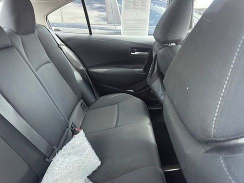 Used 2021 Toyota Corolla LE FWD image 6