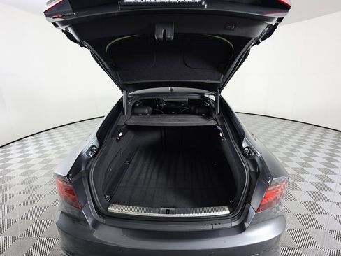 Used 2016 Audi RS 7 Prestige w/ Carbon-Optic Package image 7