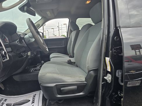 Used 2018 RAM 2500 Tradesman w/ Chrome Appearance Group AWD/4WD image 10