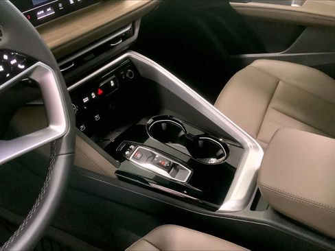 New 2025 Audi Q5 Premium Plus image 15