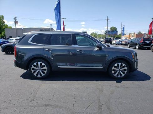 Used 2020 Kia Telluride S w/ S 8 Passenger Seating Package AWD/4WD image 8