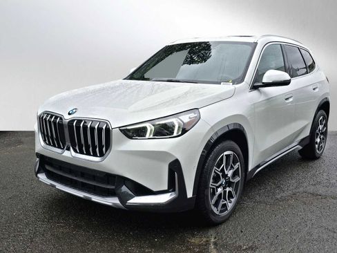 New 2026 BMW X1 xDrive28i AWD/4WD image 7