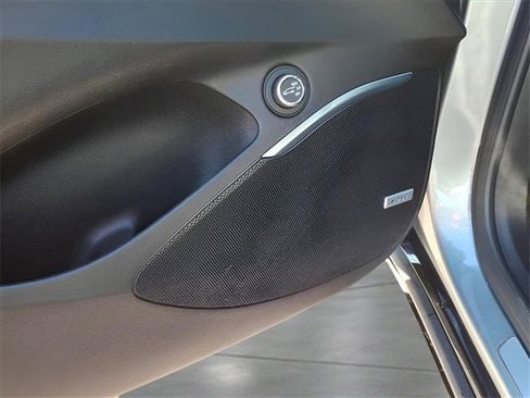 Used 2024 Buick Enclave Premium image 5