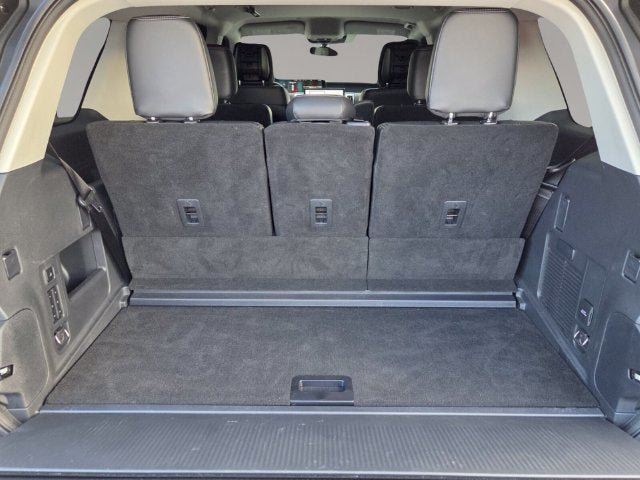 Used 2027 Ford Expedition Platinum RWD image 18