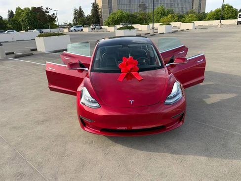 Used 2020 Tesla Model 3 Standard Range Plus RWD image 47