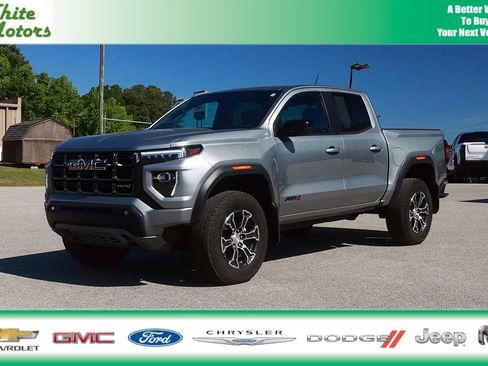 Used 2023 GMC Canyon AT4 w/ AT4 Premium Package AWD/4WD image 1