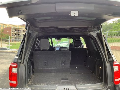 Used 2020 Ford Expedition XLT w/ Equipment Group 202A RWD image 10