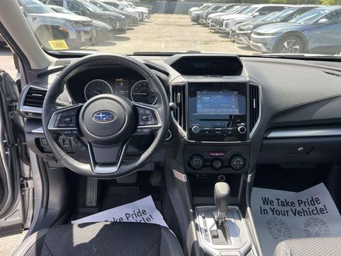 Used 2022 Subaru Forester Premium AWD/4WD image 12