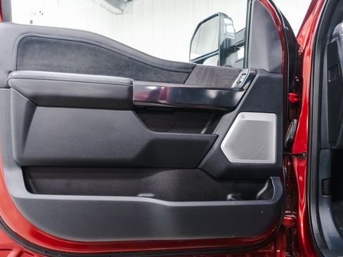 Used 2025 Ford F250 Platinum w/ FX4 Off-Road Package image 26