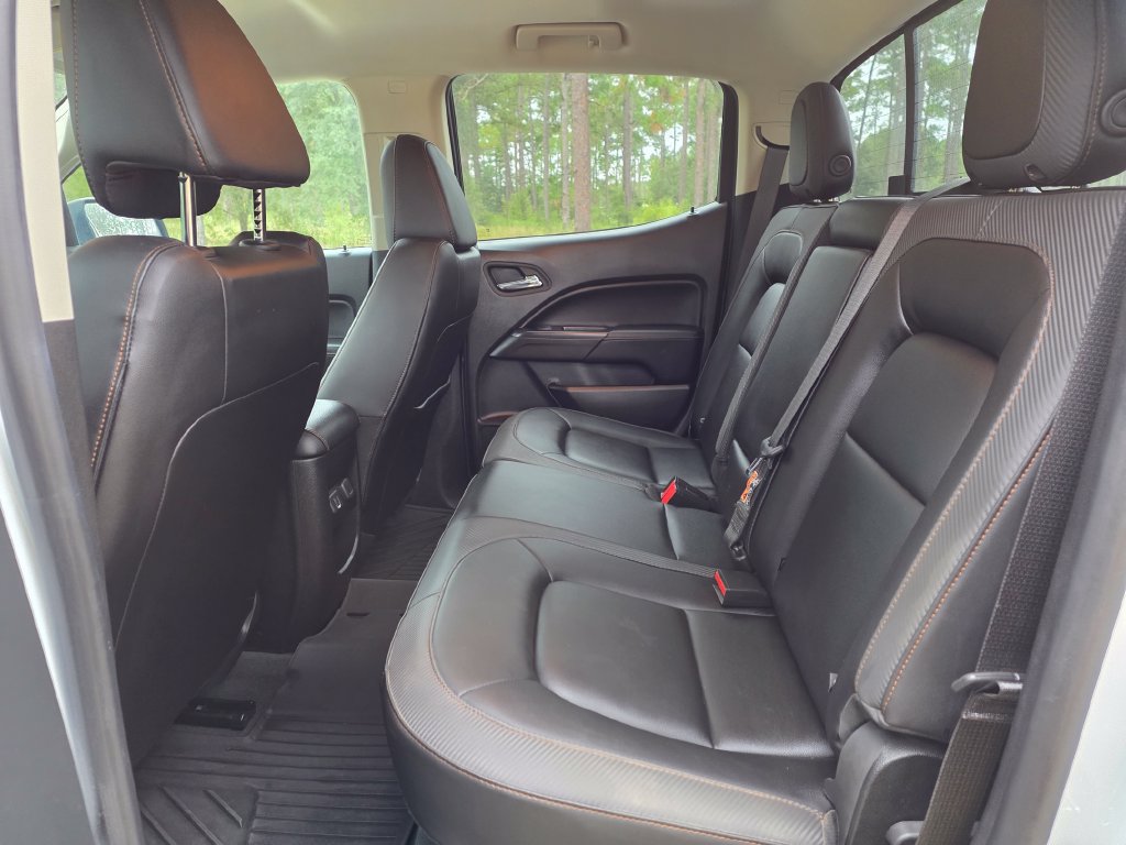 Used 2022 GMC Canyon AT4 w/ Trailering Package AWD/4WD image 16