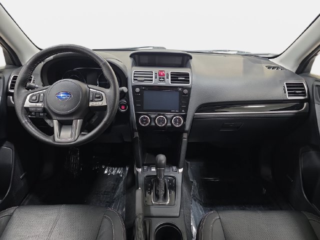 Used 2017 Subaru Forester 2.5i Touring AWD/4WD image 10