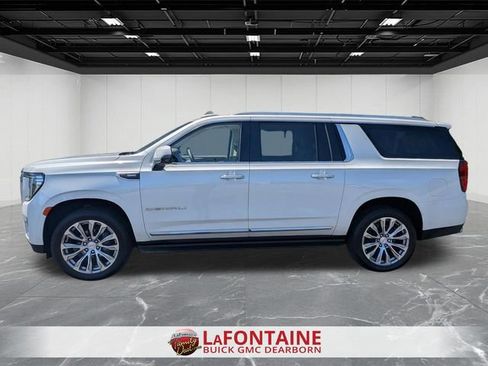 Used 2023 GMC Yukon XL Denali AWD/4WD image 2