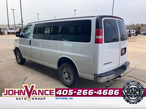 Used 2017 Chevrolet Express 2500 LT w/ LT Preferred Equipment Group image 5