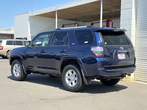 Certified 2024 Toyota 4Runner SR5 AWD/4WD image 5
