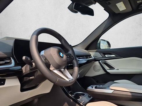 New 2027 BMW X1 xDrive28i AWD/4WD image 3