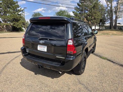 Used 2007 Toyota 4Runner Limited AWD/4WD image 6