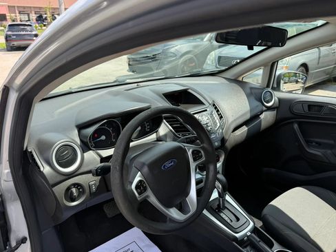 Used 2018 Ford Fiesta SE FWD image 11