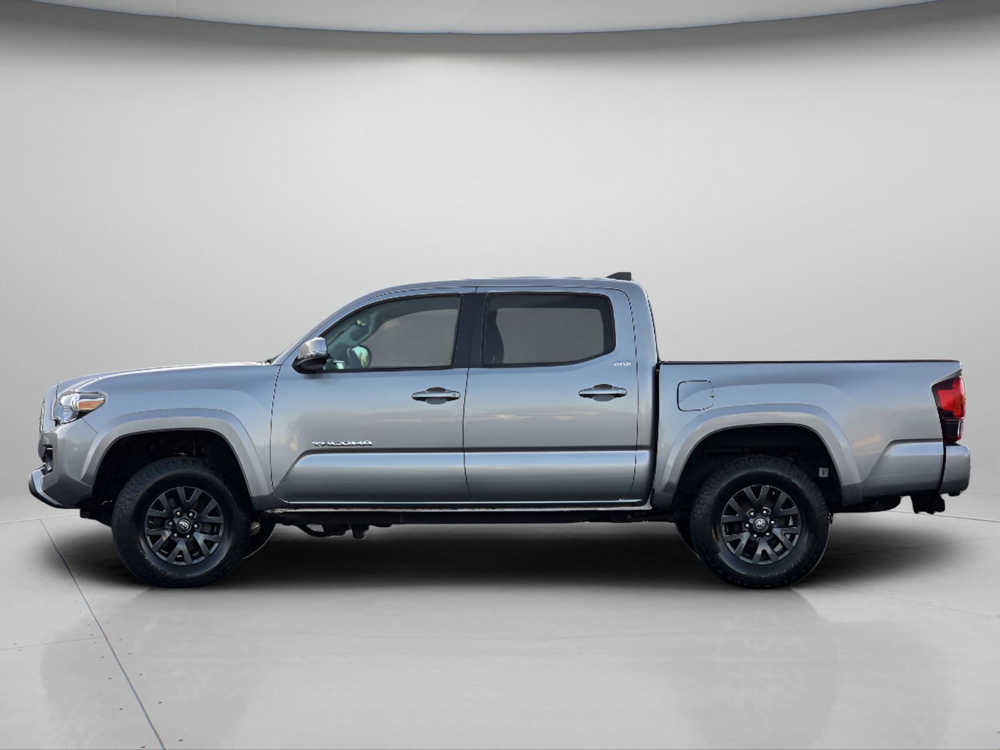 Certified 2021 Toyota Tacoma SR5 w/ Technology Package AWD/4WD image 20