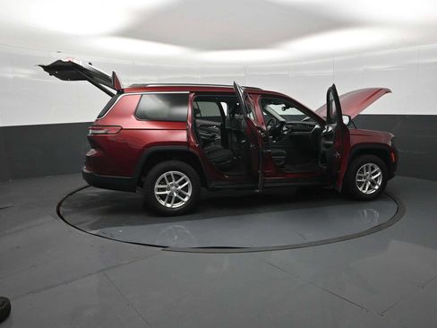 Used 2022 Jeep Grand Cherokee L Laredo w/ Luxury Tech Group I AWD/4WD image 26