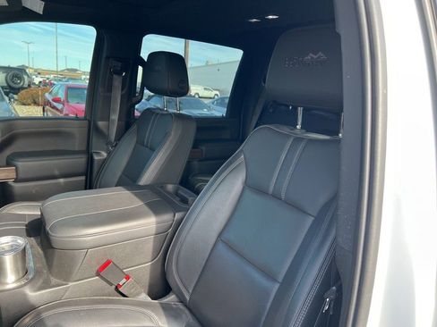 Used 2023 Chevrolet Silverado 2500 High Country w/ LPO, Hitch Package image 4