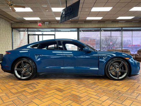 Used 2023 Porsche Taycan GTS image 8